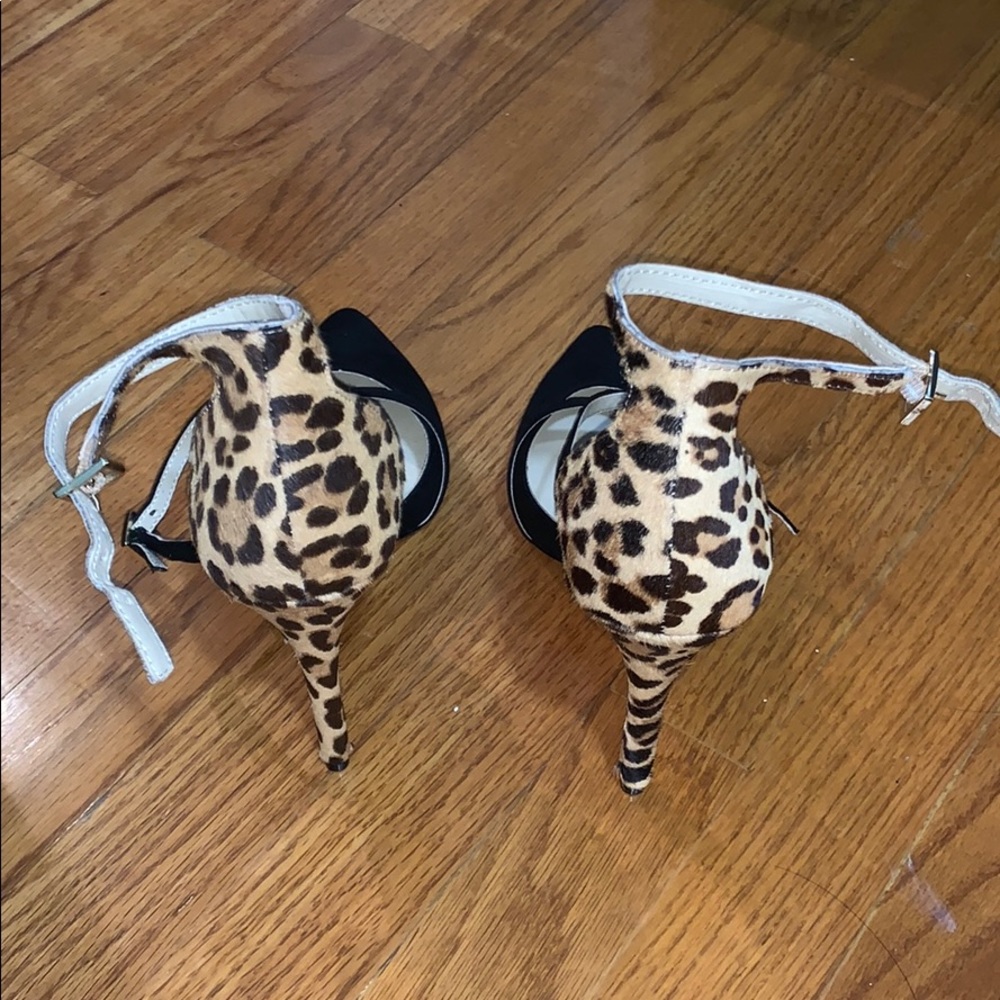 Jessica Simpson Heels - Picture 2 of 3